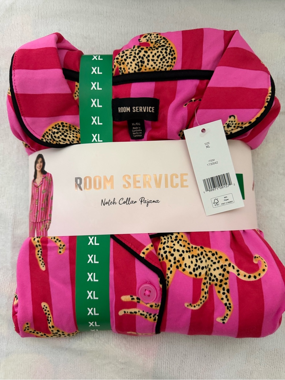 Room Service Women’s Pink Leopard Print Shawl Collar Pajama Set Size XL NWT